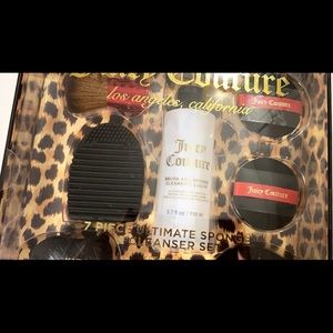 Juicy Couture Sponge and Cleanser set
